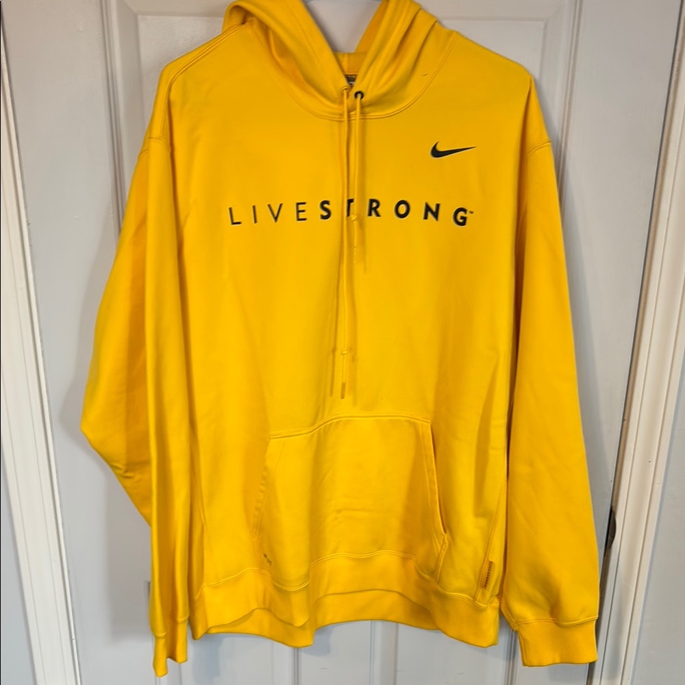 Nike LIVESTRONG Yellow Hoodie size  XL